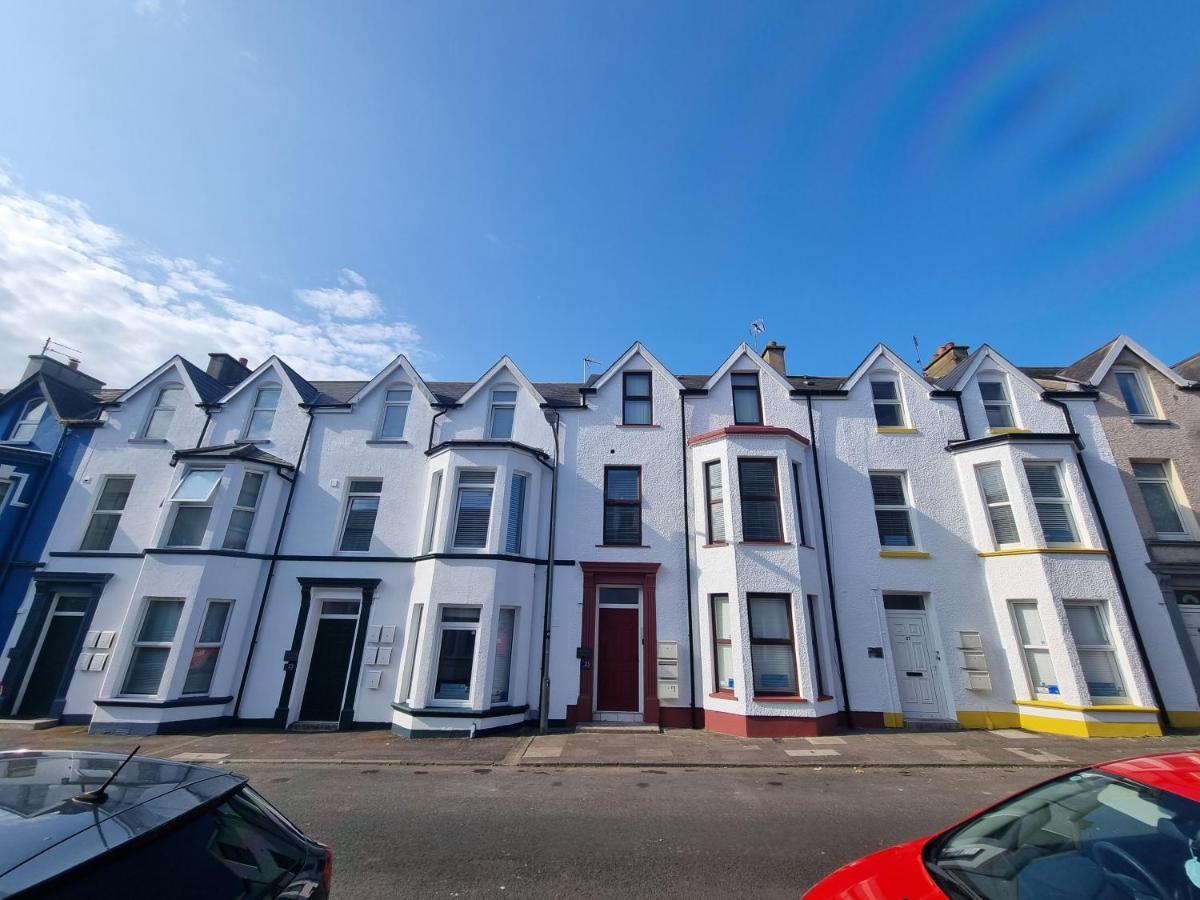 2 Princess Red - By The Sea Apartment Portrush